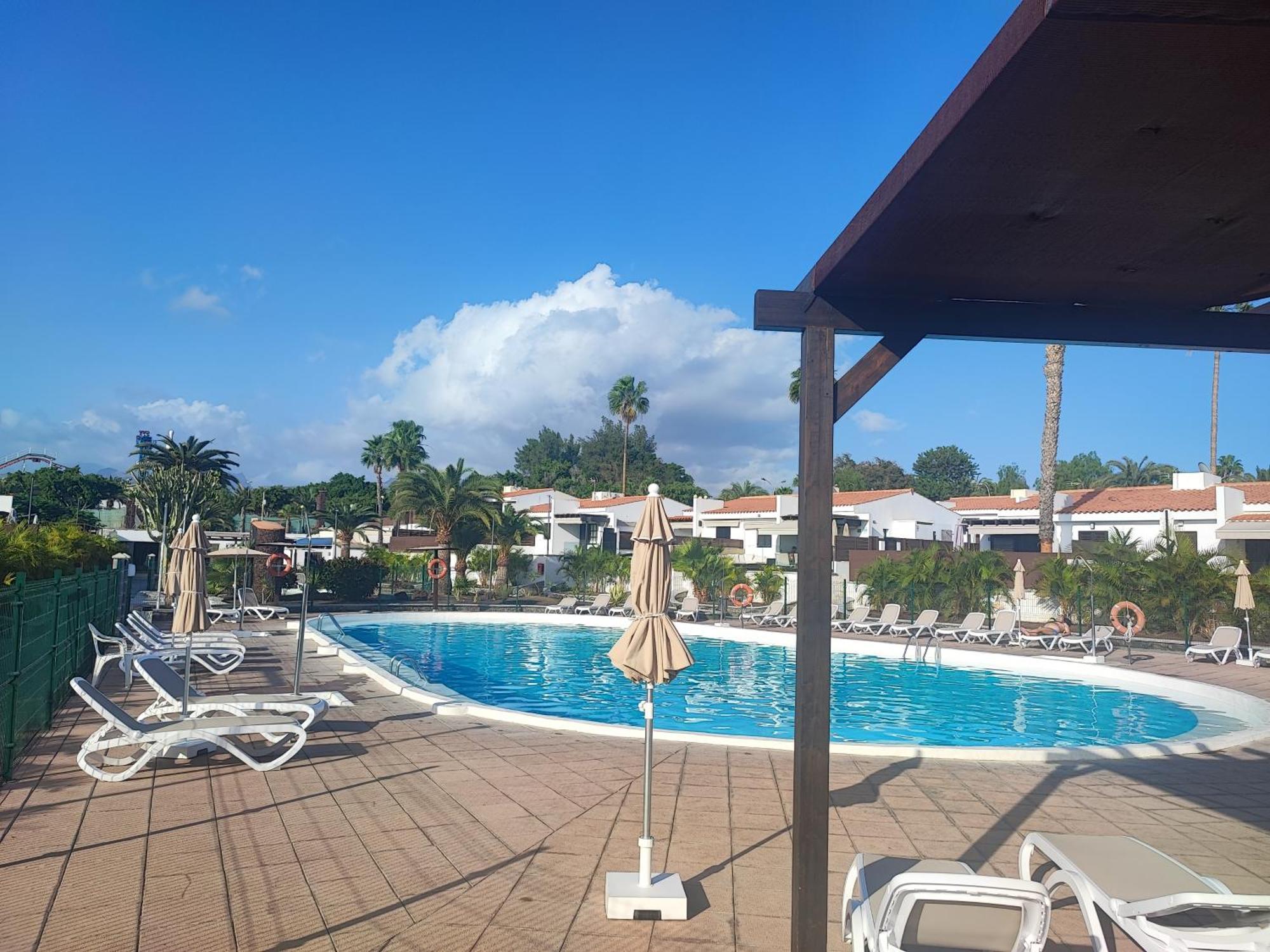 Bungalow Maspalomas Golf Con Jacuzzi, Piscina Y Jardin San Bartolomé Exterior foto